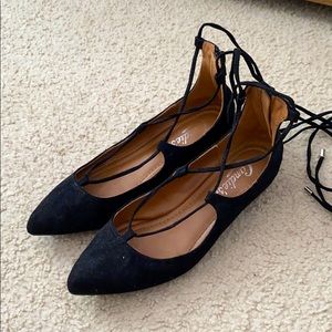 BLACK LACE UP POINTED TOE FLATS🖤